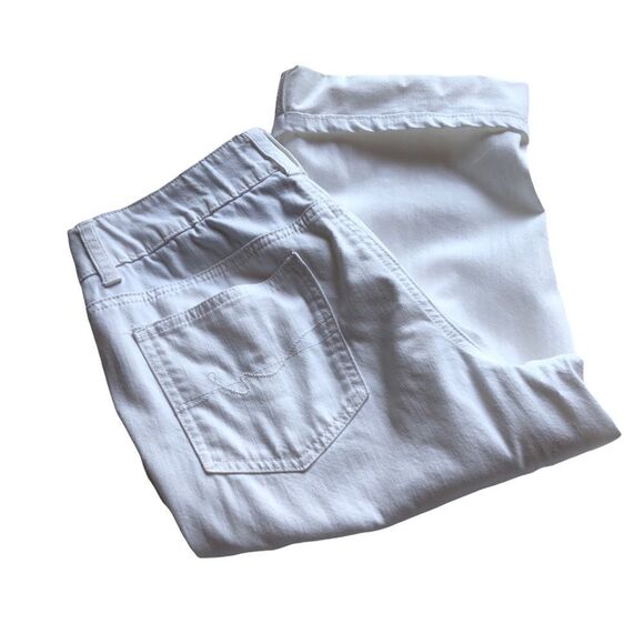 St. John's Bay stretch white cuffed capris Size 8 5 pockets look new - Picture 1 of 8